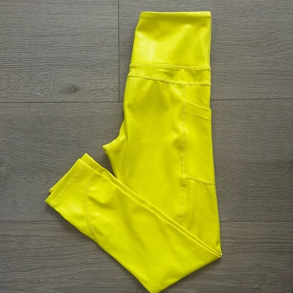 Zyia LNT 💛 metallic 7/8 leggings - Picture 4 of 5